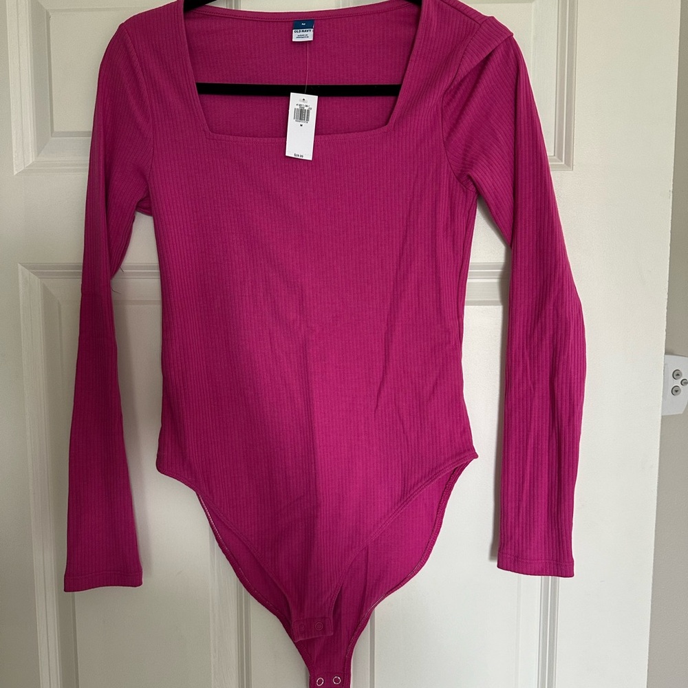 Old Navy Fuchsia Long Sleeve Bodysuit